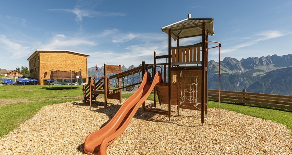 Spielplatz beim Restaurant Schönhalden (ctd_87d51ef_img01)