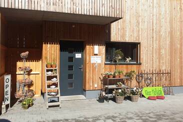 Igiser Hoflädali (ctd_9dca36e5-0d2d-4f48-874e-a26015221a92_image)