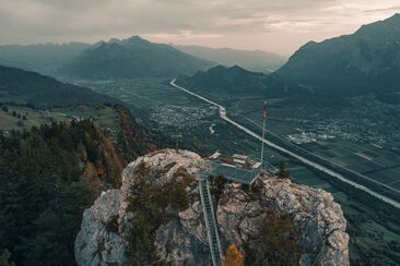 Aussichtsplattform Pizalun (ctd_a2ce8640-b677-447c-b638-a7ffb298e87f_summer)