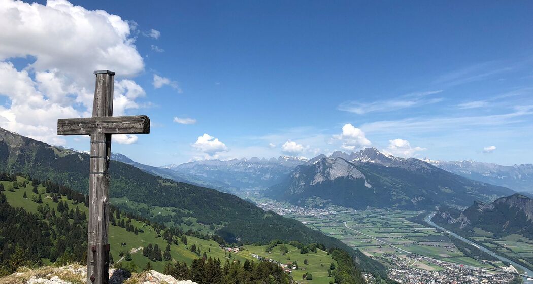 Aussichtsplattform Pizalun (ctd_a2ce8640-b677-447c-b638-a7ffb298e87f_img01)