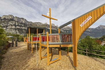 Spielplatz beim Restaurant Neuschönstatt (ctd_a5728b6f-e060-40cc-a471-4d9db7d4b2cf_image)