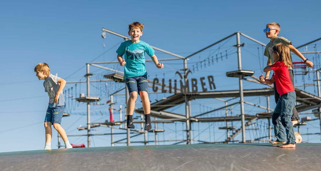 Riesenhüpfkissen Flumserberg Prodalp (ctd_b4874419-78c1-4c12-a36b-c8f4ac7d0890_img02)