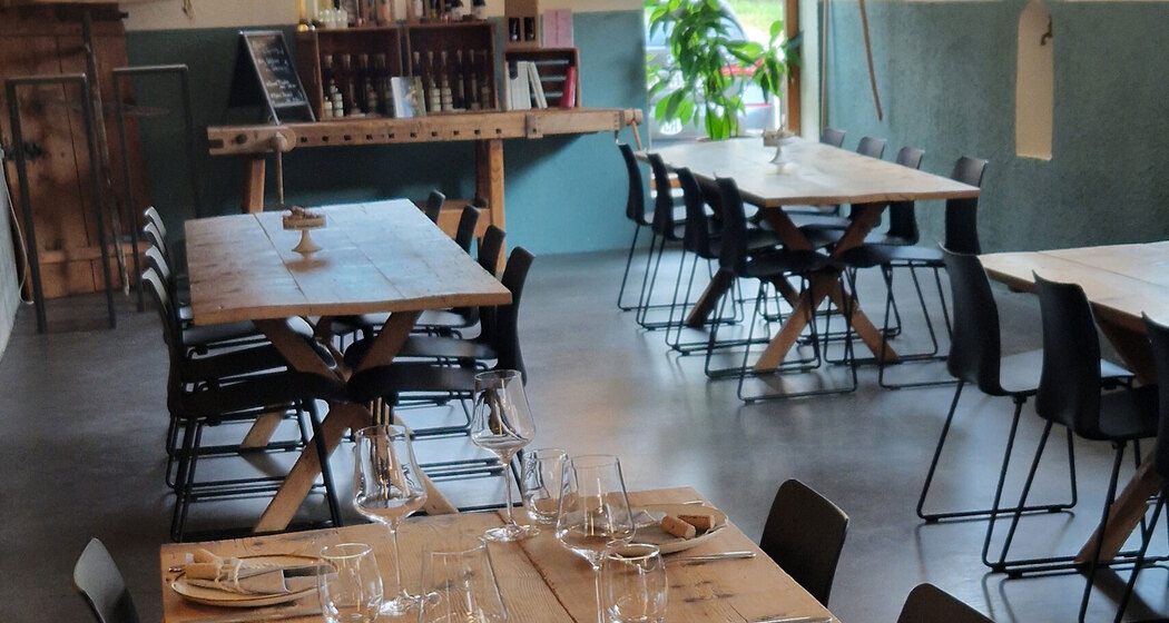 Stall 247 (ctd_bc7fba53-5dc1-472f-9ab4-075fd84e228c_image)