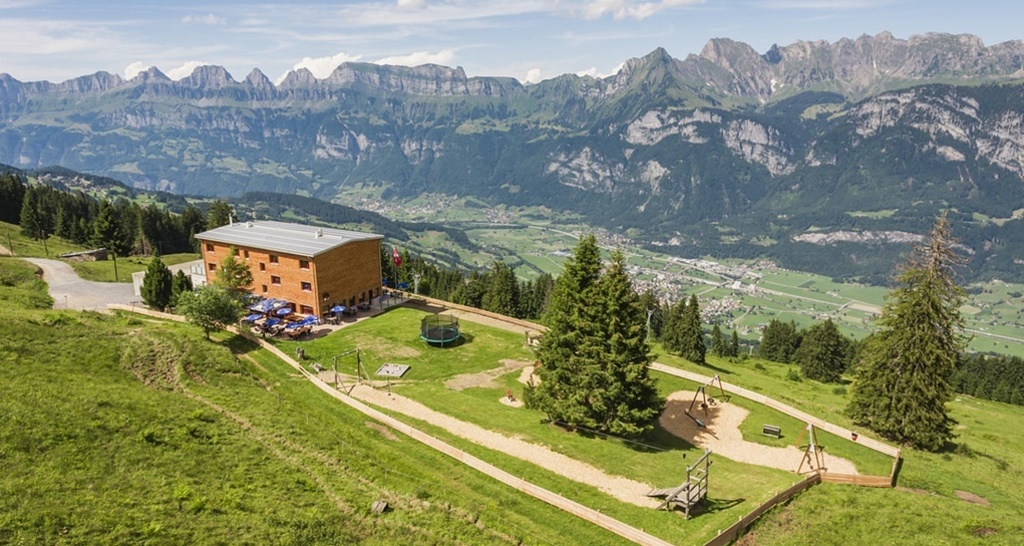Spielplatz beim Restaurant Schönhalden (ctd_e3a15438-3dfe-4b54-8567-2b0b0267038a_image)