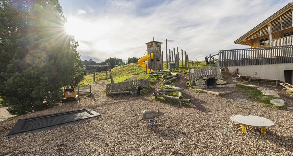Spielplatz beim Restaurant Sennästube (ctd_eb2929c1-d639-434c-8b56-1c317dc23a46_image)
