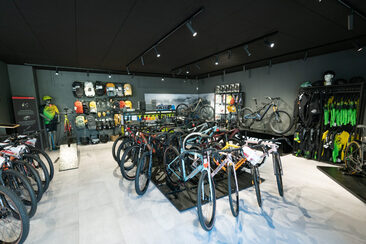 DRIFT Bike Shop GmbH (ctd_f1751f2b-e3fb-411d-8a45-57b4c0007360_image)