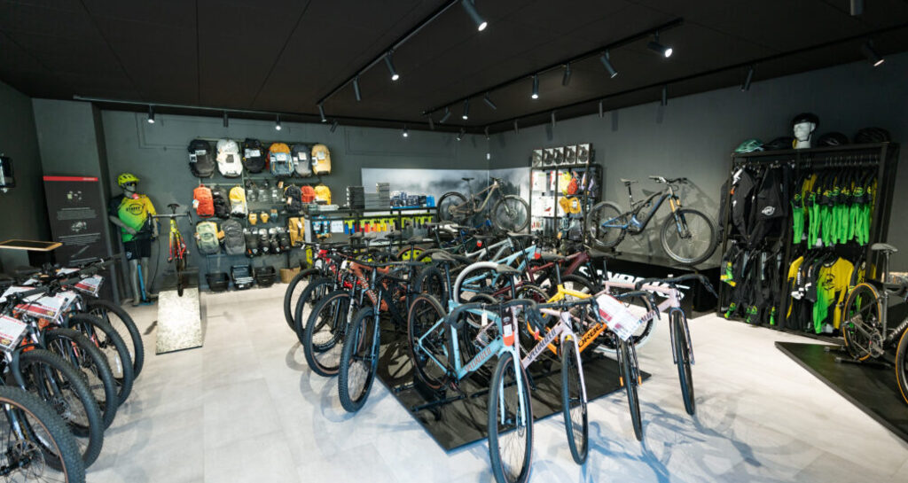 DRIFT Bike Shop GmbH (ctd_f1751f2b-e3fb-411d-8a45-57b4c0007360_image)