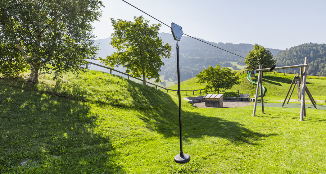 Spielplatz Pfäfers (ctd_f4b5a6f1-7616-4c9e-a64a-0852e13c7a0f_img01)