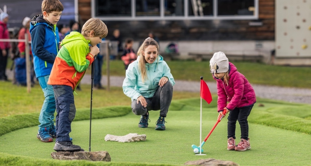 Adventure Golf-Anlage (ctd_f9ef10a4-3ce2-4276-9df3-385e8ce58630_img01)