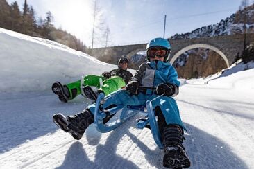 Schlitten mieten in Bergün oder Preda (exp_00dec9d)