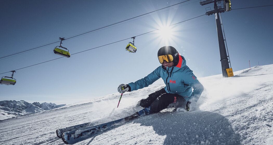 Skitageskarte mit Übernachtung im Hotel National Davos (exp_037360b)