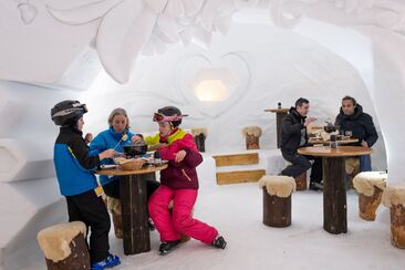 Fondue Deluxe im Iglu Dorf in Davos (exp_1b32627)