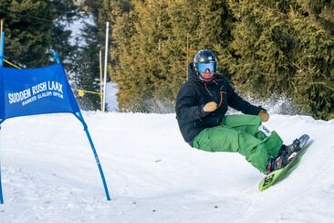 Private snowboard lessons for all age groups in Laax (exp_3ce6dbd)