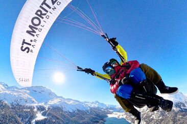 Parapendio in inverno da St. Moritz (exp_421e803)