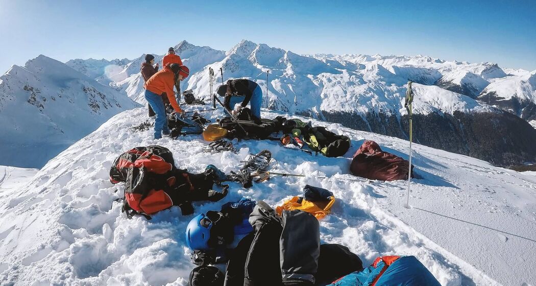 Schneeschuhwandern und Gleitschirmfliegen in Davos (exp_a4bc5d5)