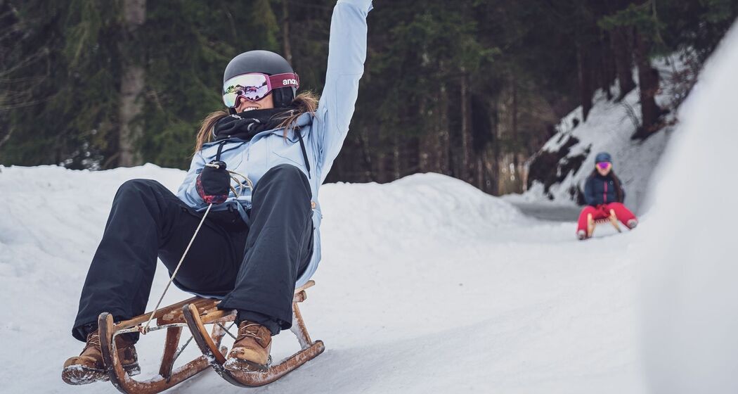 Abendschlitteln am Rinerhorn inkl. Einzelticket und Fondue (exp_aaf7ccd)