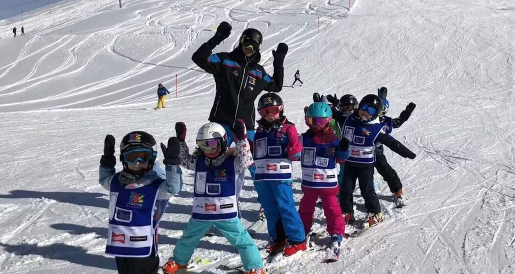 Skischule Gruppe für Kinder 4 bis 6 Jahre in Arosa (exp_edbb907)