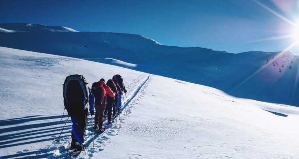 Schneeschuhwandern und Gleitschirmfliegen in Klosters (exp_f3bd65d)