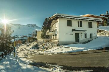 Berghaus Lichtblick in Arosa