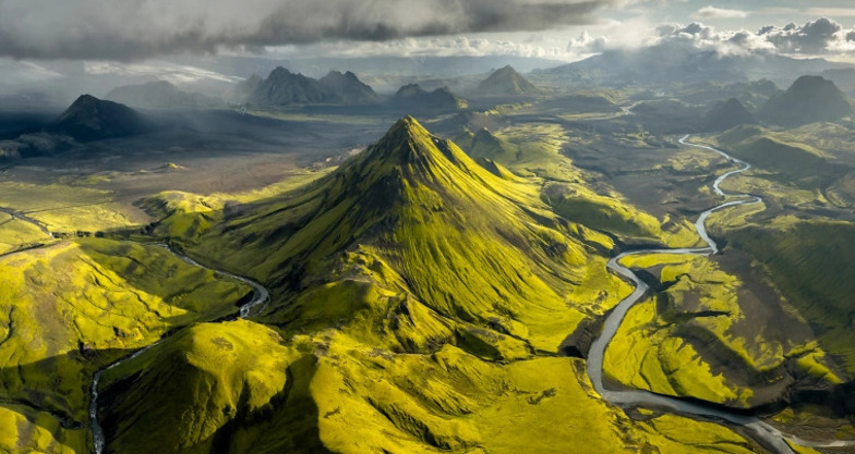 im-reich-der-lichter-ii-1-island-ELAJY4O1.webp
