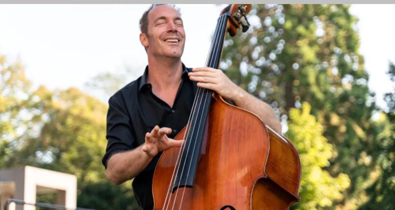 marc-jenny-solo-kontrabass-duo-lardo-JZ3Y0W39.webp