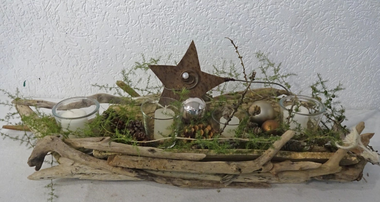 NATURENA: Adventsdekoration mit Schwemmholz (efr_img_f8ce209)