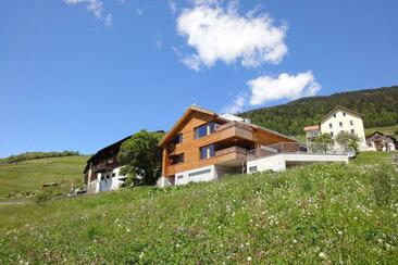 Aussenansicht (Wohnung im Mittelgeschoss)