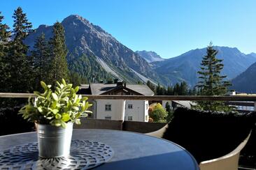 arosaflair_ferienwohnung_arosaexklusiv_ausblick_3