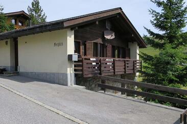 Ferienwohnung-Chalet-Bergblick-Arosa-Hauptbild-e15