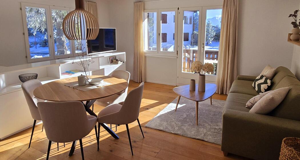 Wohnzimmer und Terrasse