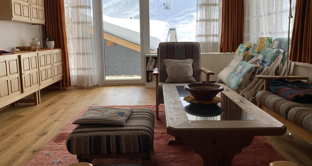 Wohnzimmer mit Gartensitzplatz