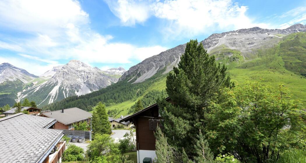 AROSAexklusiv Hölzerhütte
