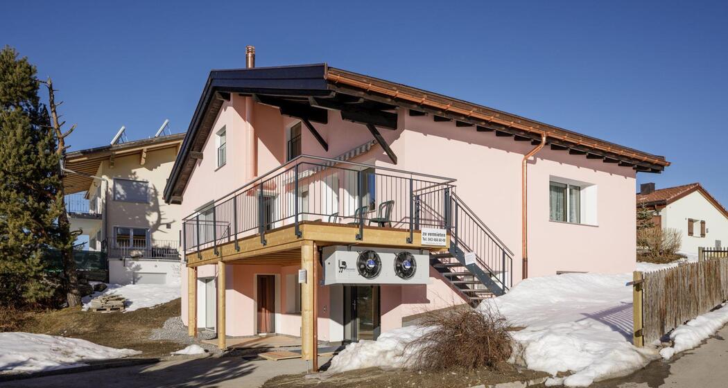 Haus mit Terasse, Südansicht.jpg