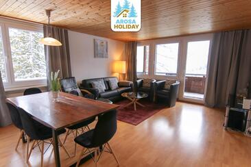 Wohnzimmer mit Esstisch (1)