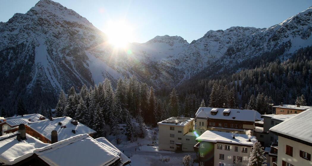 Aussicht vom Fenster auf die Umgebung