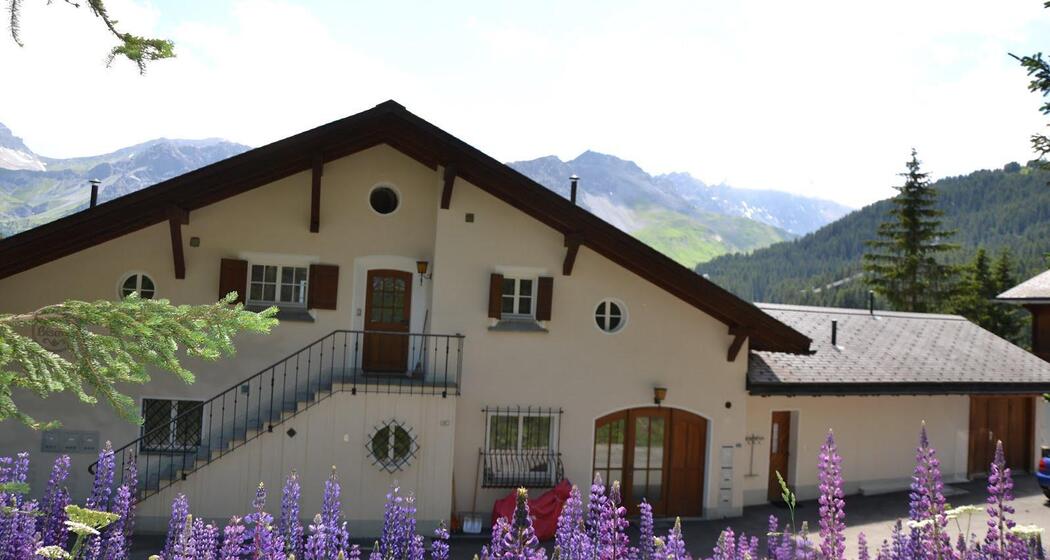 Haus Sommeransicht