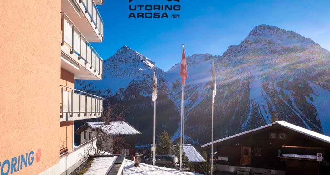 utoring-arosa-aussenansicht-03-logo