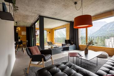 @chillipicturesbali burgermeister schiesshorn aros