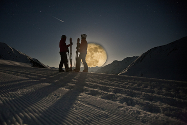 Mondschein-Skifahren (gdl_491328558_image)