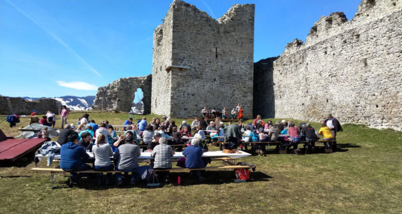 Osterfest auf Burg Castels in Putz (gdl_494873222_image)