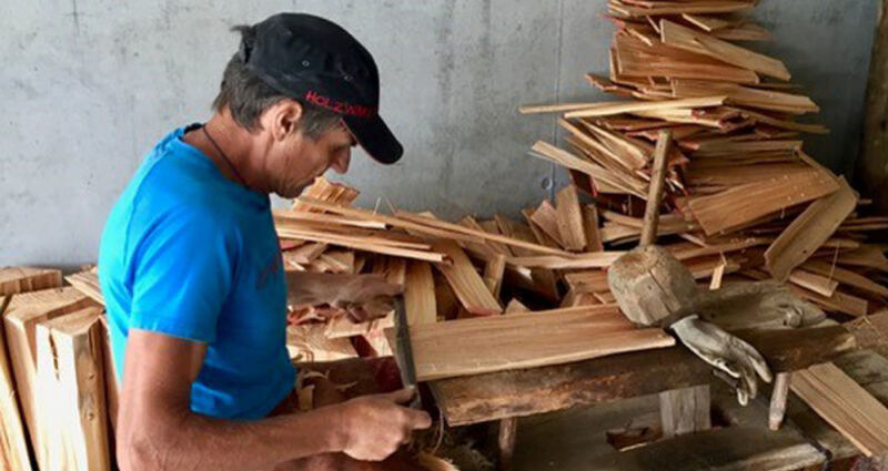 Holz Skulpturen (gdl_505490782_image)