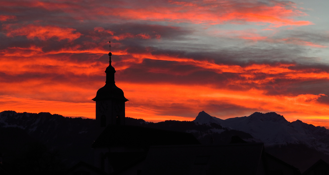 Am Tisch: Abendgottesdienst mit Umtrunk (gdl_621361963_image)