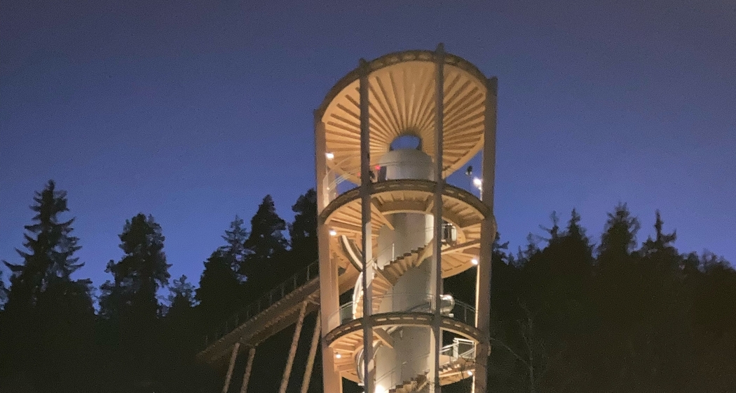 Geologische Wanderung auf dem längsten Baumwipfelpfad der Welt (gdl_668149959_image)