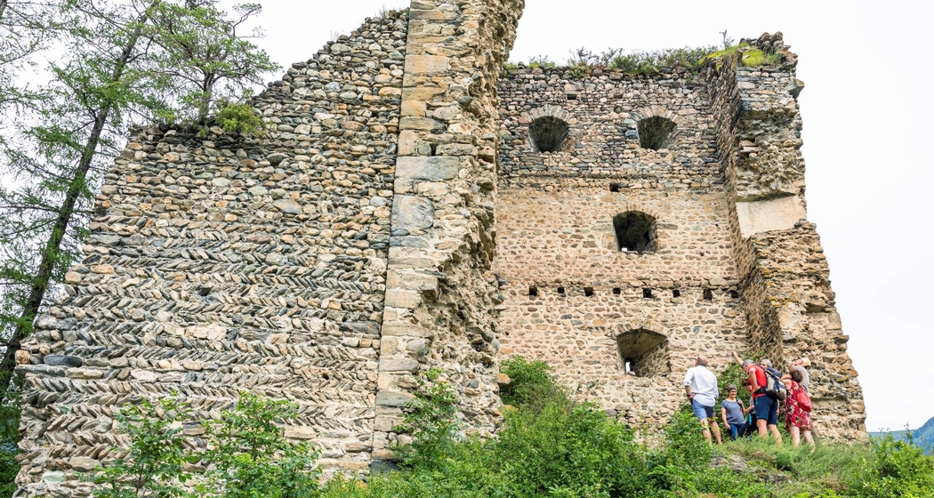Burgenwanderung im Domleschg (gdl_738817464_image)