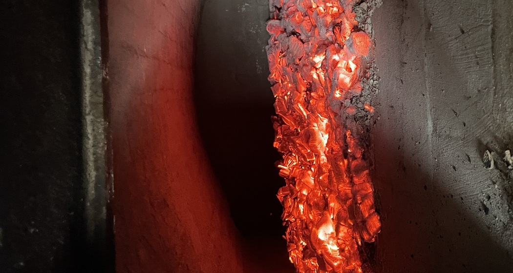 Holzofen Brot backen in Flims Dorf (gdl_740144827_image)