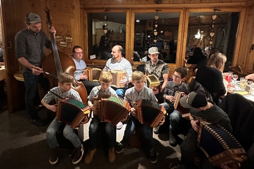 "Langa Fritig" mit Musik in Tschiertschen (gdl_742177334_image)