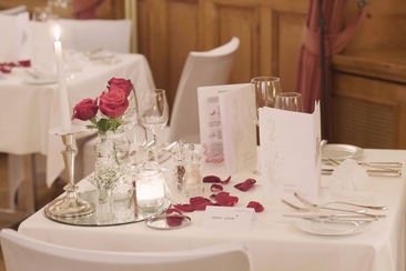 "Amour Fou" - Valentine's dinner (gdl_787443895_image)