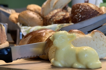 Osterbrunch und Eier bemalen für Kinder (gdl_800833915_image)