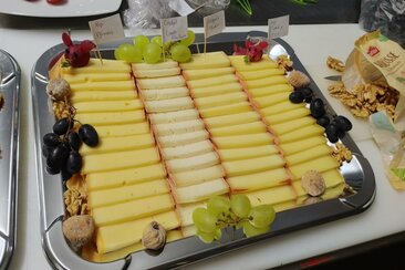 1. August-Brunch: Familienbetrieb Bundi - Schmed (gdl_800920339_image)
