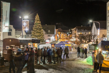 Mercato della grappa a Ilanz (gdl_802422258_image)